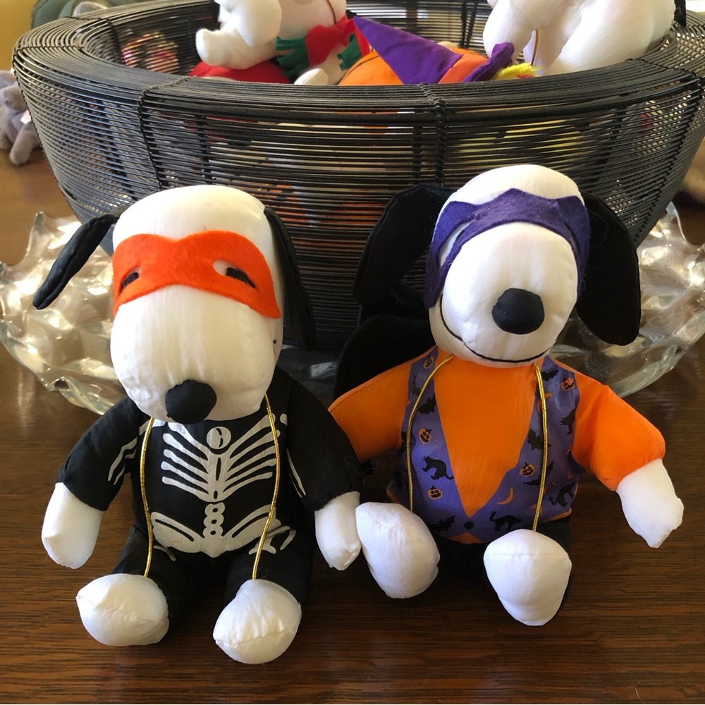 Vintage Whitman’s Halloween Snoopy